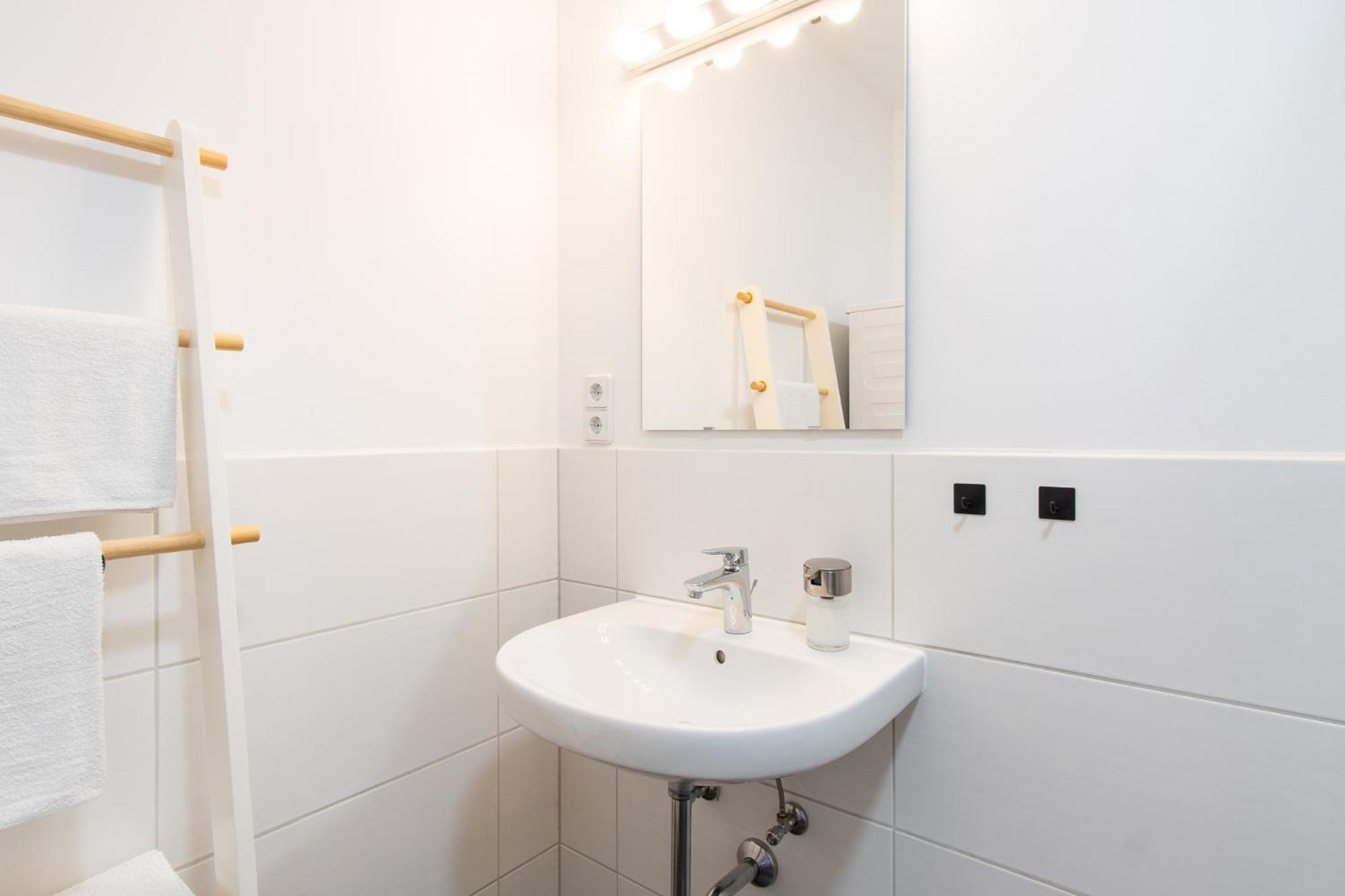 Luxurioeses Apartment, 10Min Innenstadt, Parkplatz Erfurt Extérieur photo